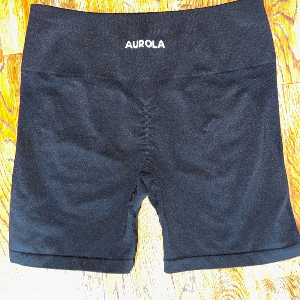 AUROLA Black Seamless Scrunch Biker Shorts High Waisted Gym